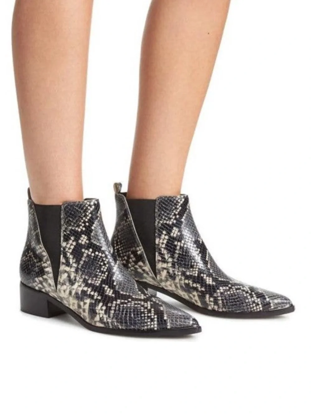 Marc Fisher Leather Snakeskin Yale 4 Chelsea Ankle Boots 7 Low Heel Slip On EUC